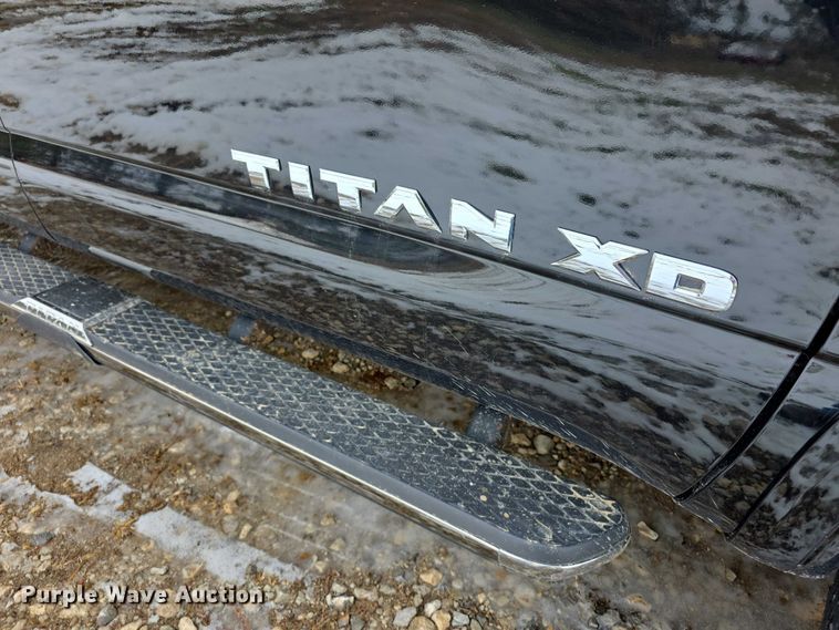 image for item FI0646 2017 Nissan Titan XD Platinum Reserve Crew Cab pickup truck