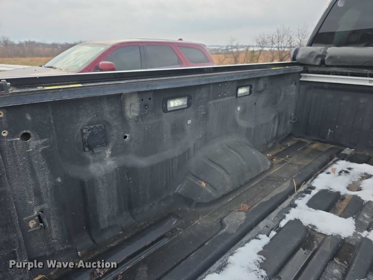 image for item FI0646 2017 Nissan Titan XD Platinum Reserve Crew Cab pickup truck