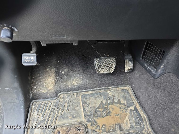 image for item FI0646 2017 Nissan Titan XD Platinum Reserve Crew Cab pickup truck