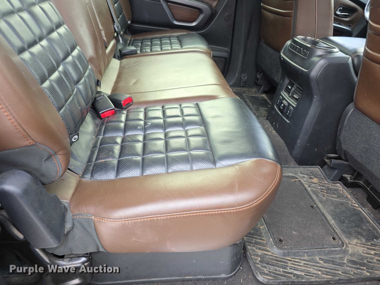 image for item FI0646 2017 Nissan Titan XD Platinum Reserve Crew Cab pickup truck