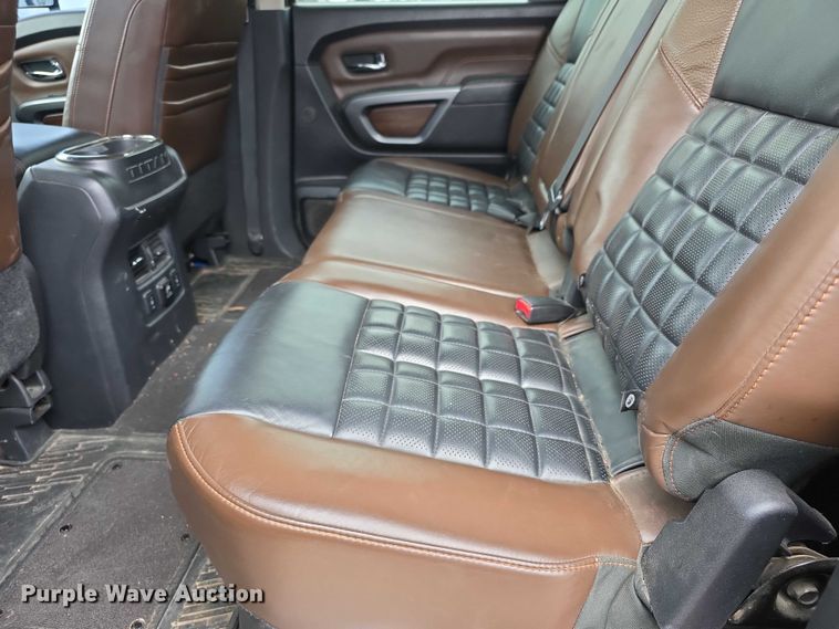 image for item FI0646 2017 Nissan Titan XD Platinum Reserve Crew Cab pickup truck