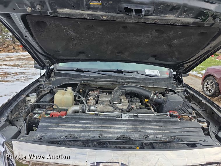 image for item FI0646 2017 Nissan Titan XD Platinum Reserve Crew Cab pickup truck