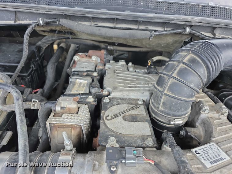 image for item FI0646 2017 Nissan Titan XD Platinum Reserve Crew Cab pickup truck