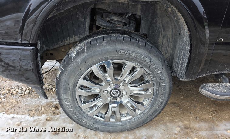 image for item FI0646 2017 Nissan Titan XD Platinum Reserve Crew Cab pickup truck