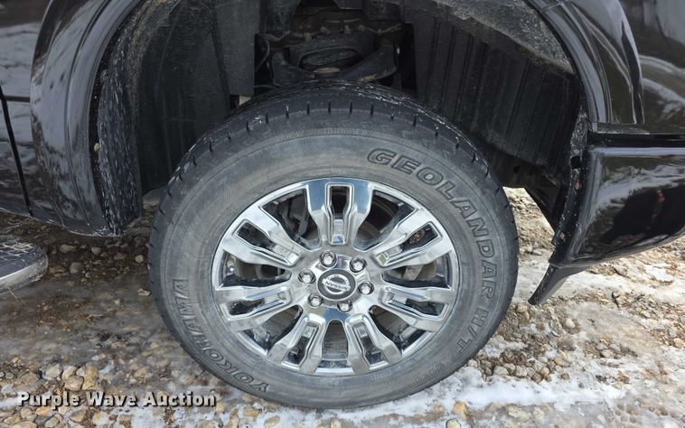 image for item FI0646 2017 Nissan Titan XD Platinum Reserve Crew Cab pickup truck