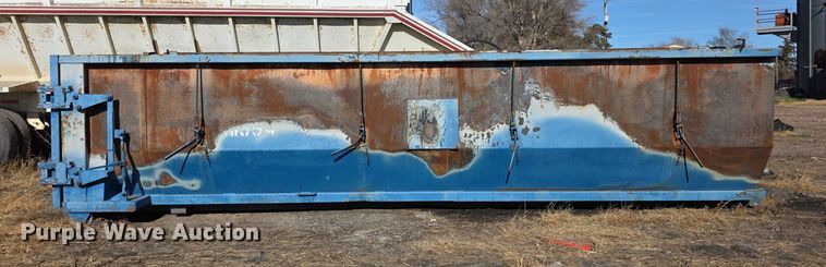 image for item FI0659 Roll-off dumpster