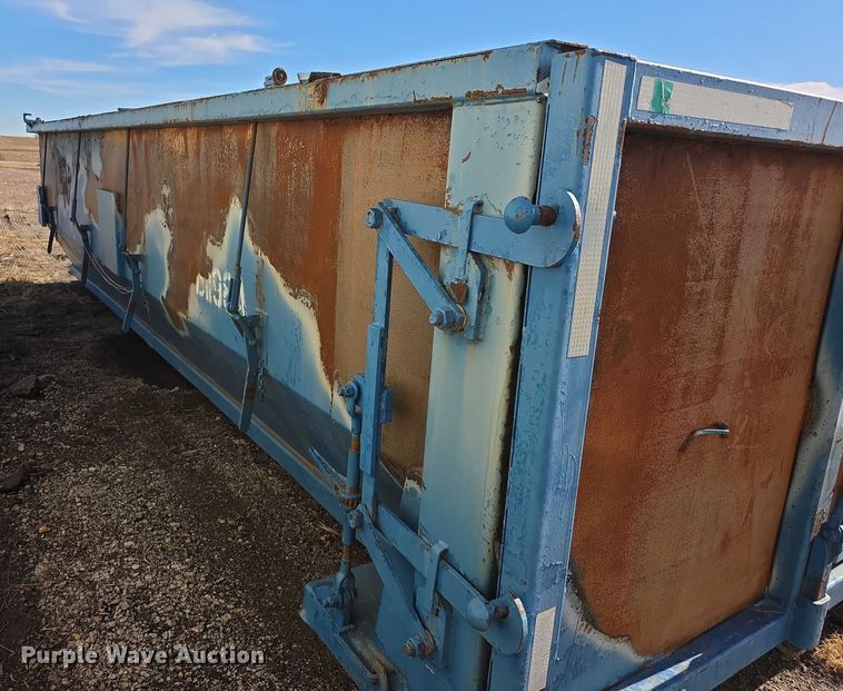 image for item FI0659 Roll-off dumpster