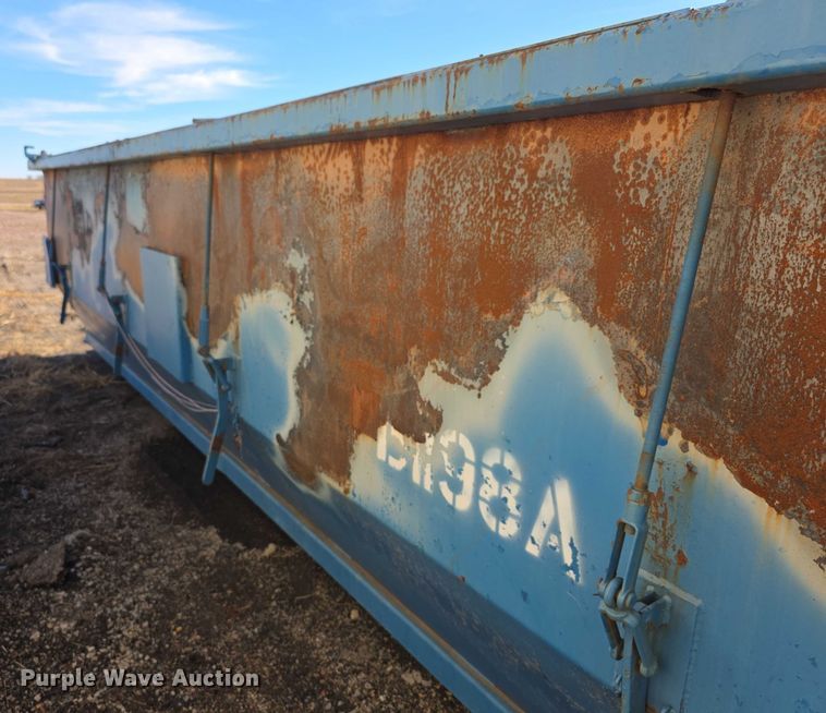 image for item FI0659 Roll-off dumpster