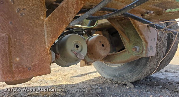 image for item FI0700 1997 Benlee TA60MDD45  roll-off dumpster trailer