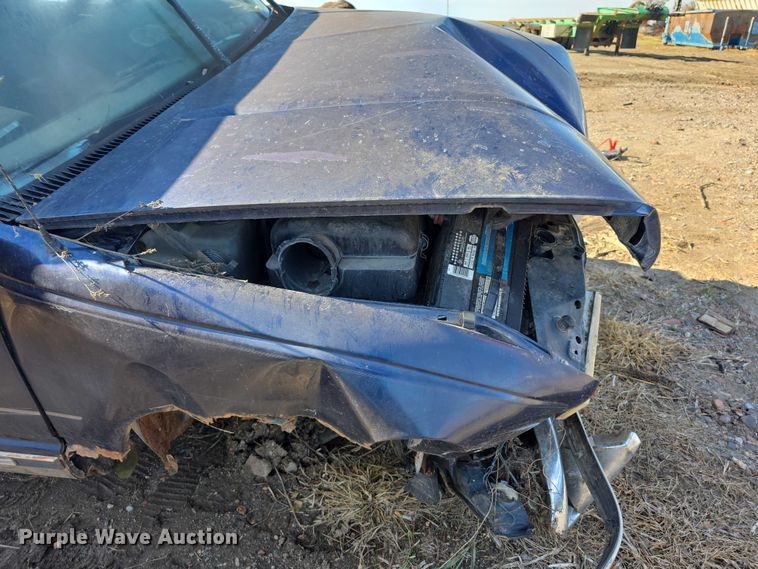 image for item FI0701 1996 Chevrolet Silverado 1500 Ext. Cab pickup truck