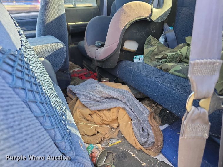 image for item FI0701 1996 Chevrolet Silverado 1500 Ext. Cab pickup truck