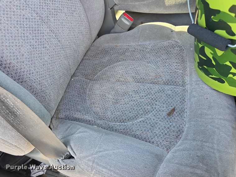 image for item FI0702 2000 Chevrolet Silverado 1500 Ext. Cab pickup truck