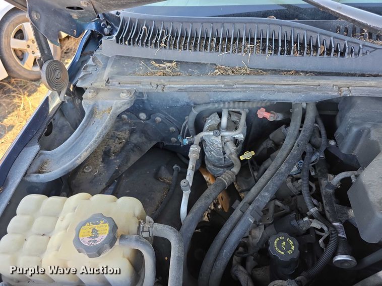 image for item FI0702 2000 Chevrolet Silverado 1500 Ext. Cab pickup truck