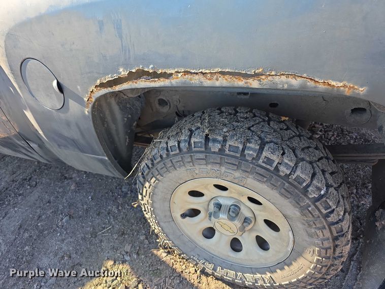 image for item FI0704 2007 Chevrolet Silverado 1500 Crew Cab pickup truck