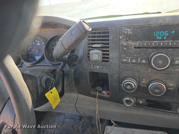 image for item FI0704 2007 Chevrolet Silverado 1500 Crew Cab pickup truck