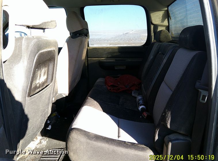 image for item FI0704 2007 Chevrolet Silverado 1500 Crew Cab pickup truck