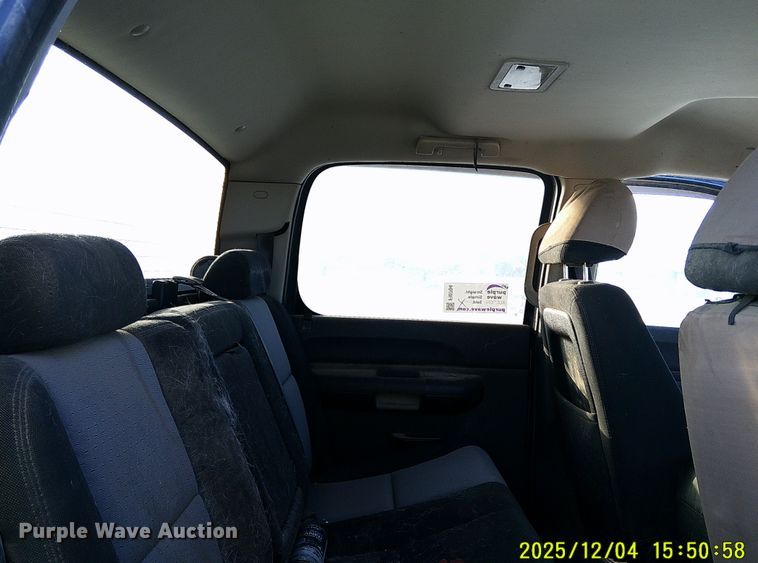 image for item FI0704 2007 Chevrolet Silverado 1500 Crew Cab pickup truck