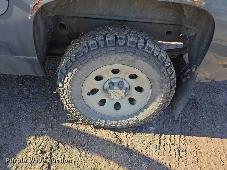 image for item FI0704 2007 Chevrolet Silverado 1500 Crew Cab pickup truck