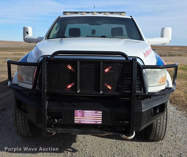 image for item FI0705 2011 Dodge Ram 5500 rollback truck