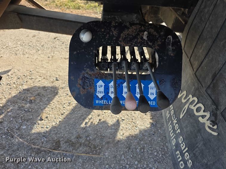 image for item FI0705 2011 Dodge Ram 5500 rollback truck