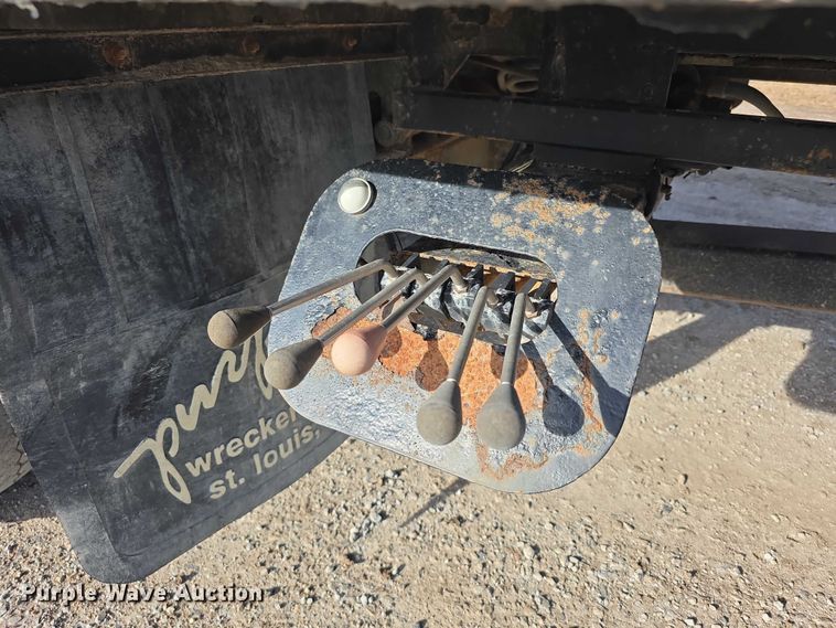 image for item FI0705 2011 Dodge Ram 5500 rollback truck