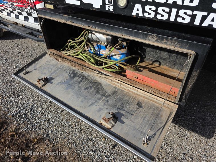 image for item FI0705 2011 Dodge Ram 5500 rollback truck