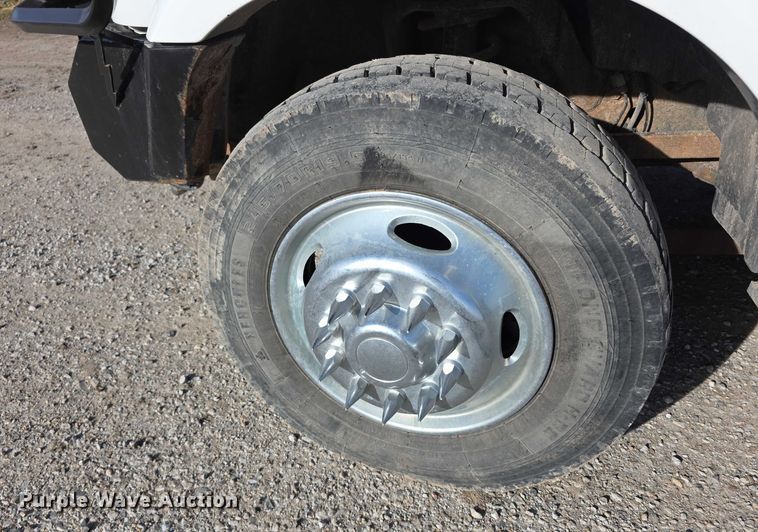 image for item FI0705 2011 Dodge Ram 5500 rollback truck