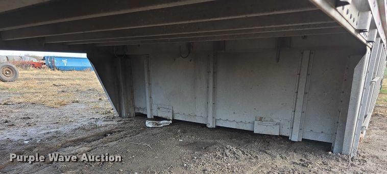 image for item FI0706 2014 Wilson RSDCL402 livestock trailer