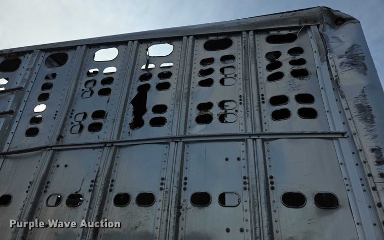 image for item FI0706 2014 Wilson RSDCL402 livestock trailer