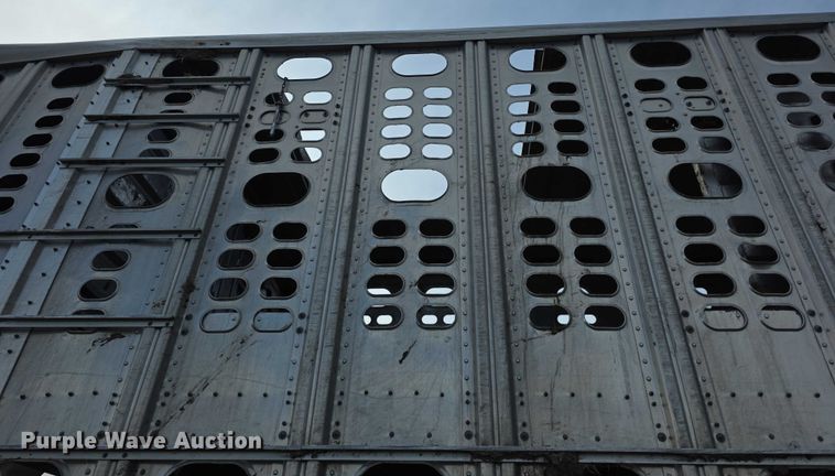 image for item FI0706 2014 Wilson RSDCL402 livestock trailer