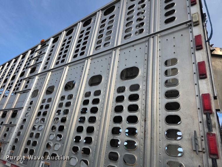 image for item FI0706 2014 Wilson RSDCL402 livestock trailer