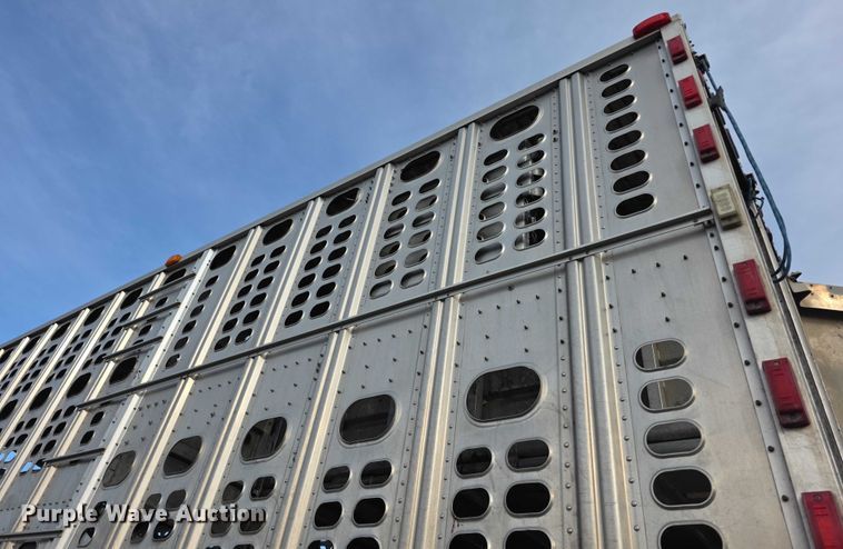 image for item FI0706 2014 Wilson RSDCL402 livestock trailer