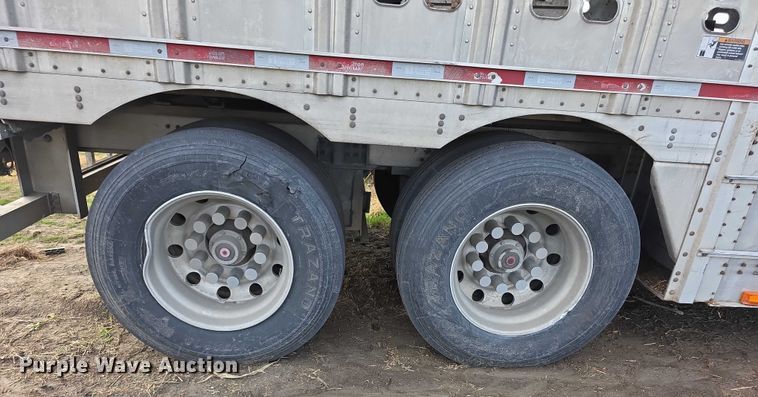 image for item FI0706 2014 Wilson RSDCL402 livestock trailer
