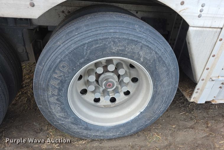 image for item FI0706 2014 Wilson RSDCL402 livestock trailer