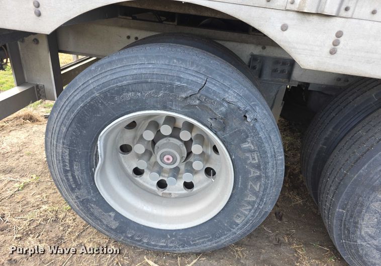 image for item FI0706 2014 Wilson RSDCL402 livestock trailer