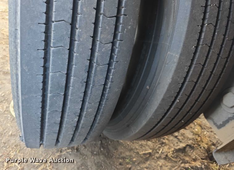 image for item FI0706 2014 Wilson RSDCL402 livestock trailer