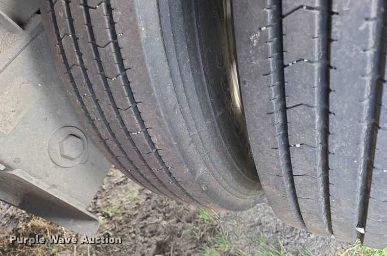 image for item FI0706 2014 Wilson RSDCL402 livestock trailer