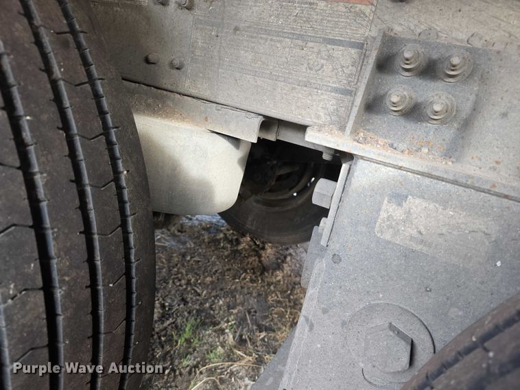 image for item FI0706 2014 Wilson RSDCL402 livestock trailer