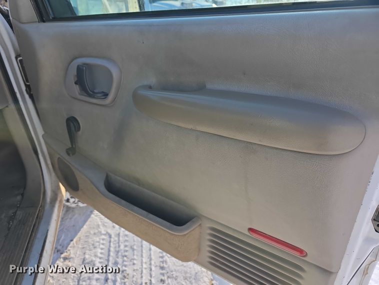 image for item FI0707 2000 Chevrolet K2500 Classic  pickup truck