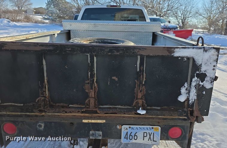 image for item FI0707 2000 Chevrolet K2500 Classic  pickup truck