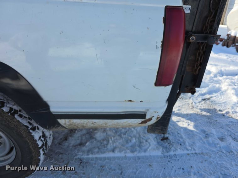 image for item FI0707 2000 Chevrolet K2500 Classic  pickup truck