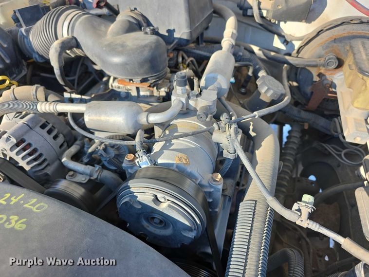 image for item FI0707 2000 Chevrolet K2500 Classic  pickup truck