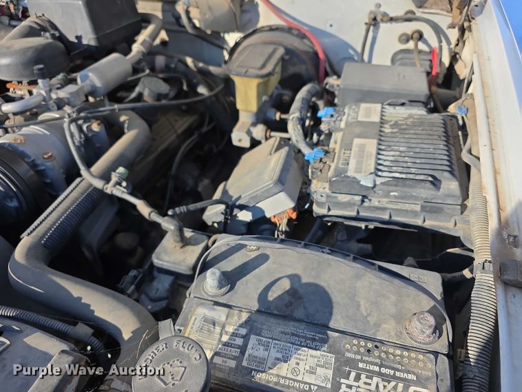 image for item FI0707 2000 Chevrolet K2500 Classic  pickup truck