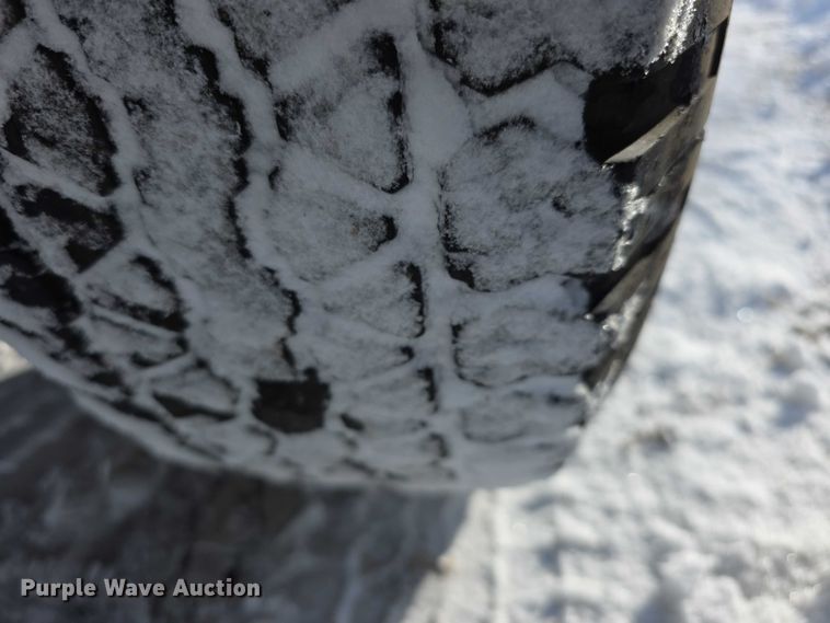 image for item FI0707 2000 Chevrolet K2500 Classic  pickup truck