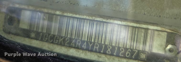 image for item FI0707 2000 Chevrolet K2500 Classic  pickup truck