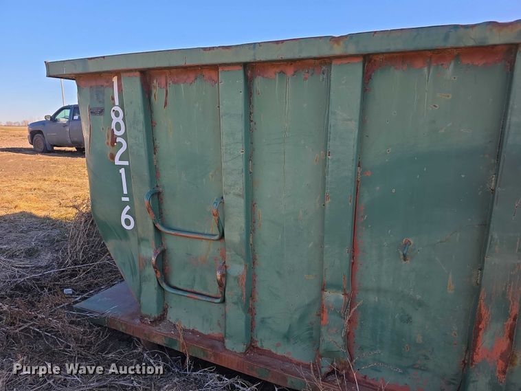 image for item FI0708 Roll-off dumpster