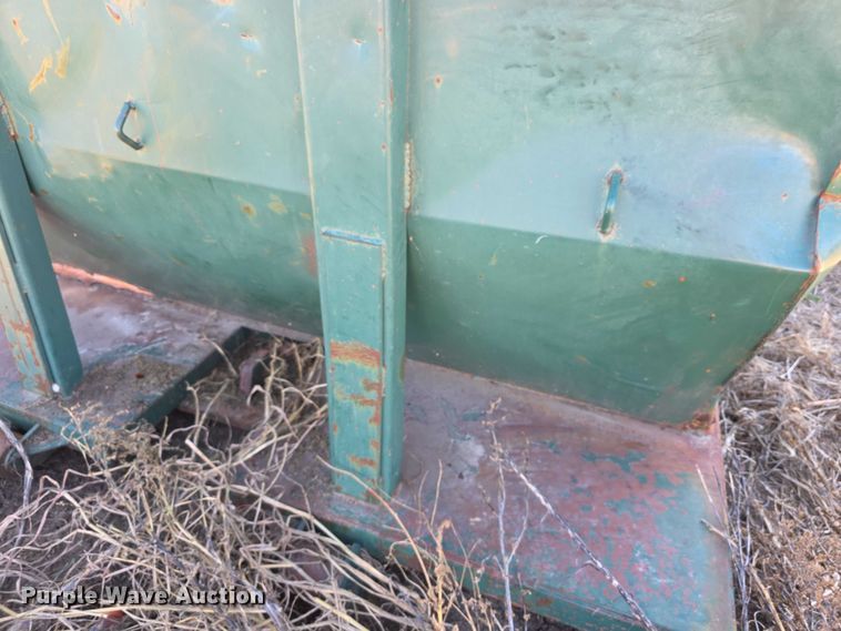 image for item FI0708 Roll-off dumpster