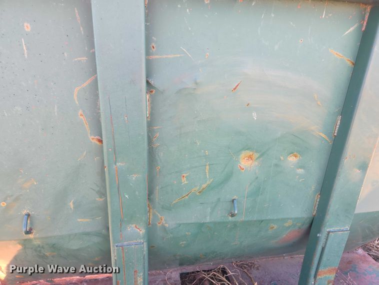 image for item FI0708 Roll-off dumpster