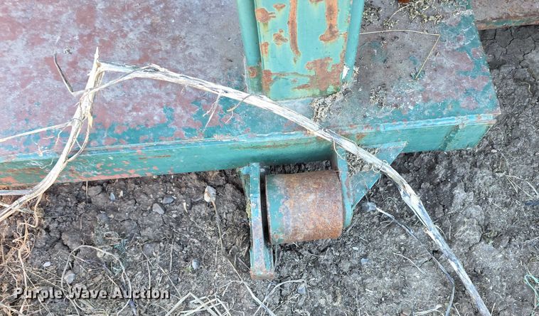 image for item FI0708 Roll-off dumpster