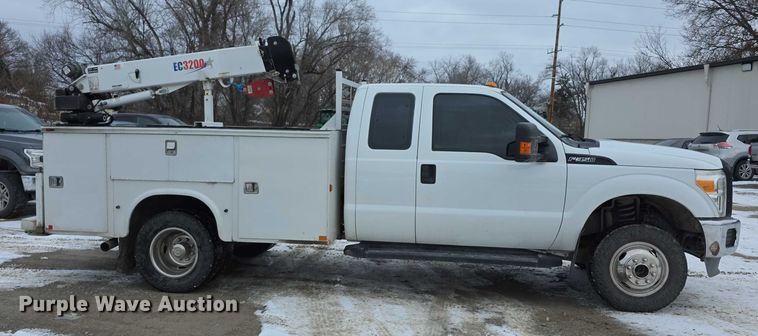 image for item FI0710 2013 Ford F350 Super Duty XL SuperCab utility bed pickup truck